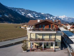 23984322-Ferienwohnung-2-Ried im Zillertal-300x225-4