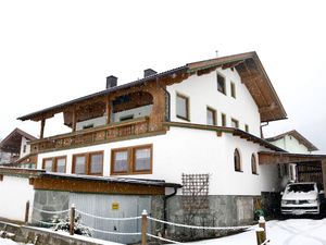 24006013-Ferienwohnung-6-Ried im Zillertal-300x225-1