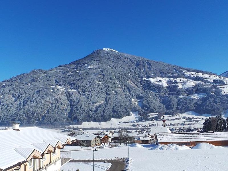 24035315-Ferienwohnung-4-Ried im Zillertal-800x600-2