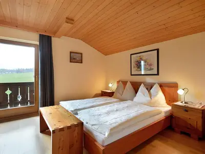 Appartement Zillertalblick Schlafzimmer1