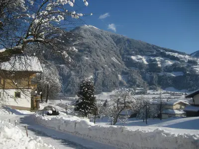 Bahlerhof-Ried im Zillertal-Bauernhof-Winter