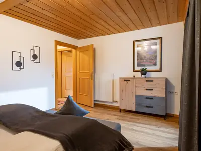 Gaestehaus_Schroll_Talstrasse_Ried_10_2024_Wohnung