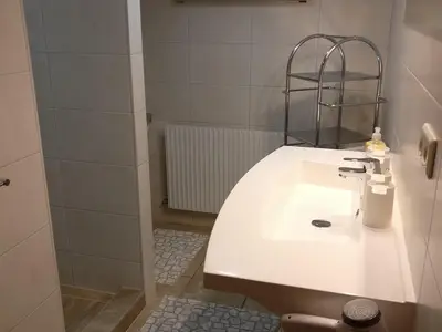 DU/WC