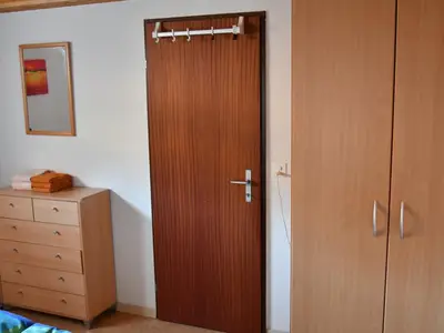 Schlafzimmer-Schrank