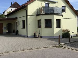 22780823-Ferienwohnung-4-Riedenburg-300x225-1