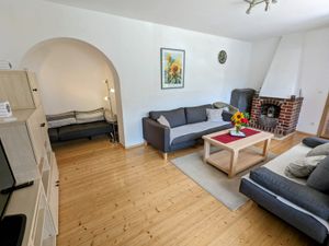 22691317-Ferienwohnung-5-Riedenburg-300x225-3