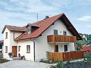 22782575-Ferienwohnung-4-Riedenburg-300x225-3