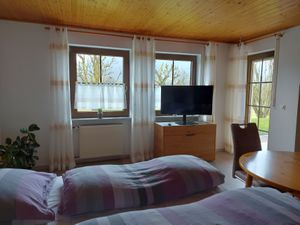 23922115-Ferienwohnung-2-Riedenburg-300x225-5