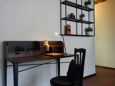 Wohnzimmer FeWo Klammblick mit Schreibtisch