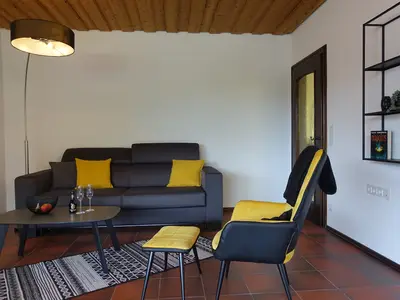 Wohnzimmer FeWo Felsenblick mit Doppelschlafcouch