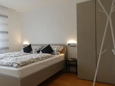 Schlafzimmer 2
