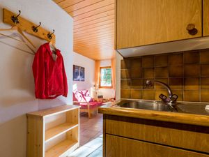 23842936-Ferienwohnung-4-Riederalp-300x225-3