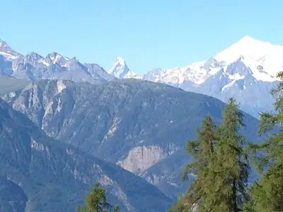 Blick auf die Walliseralpen