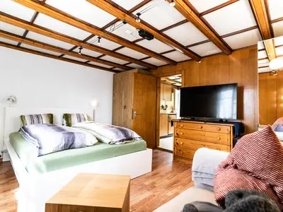 Wohn- Schlafzimmer
