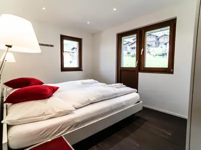 Schlafzimmer 1