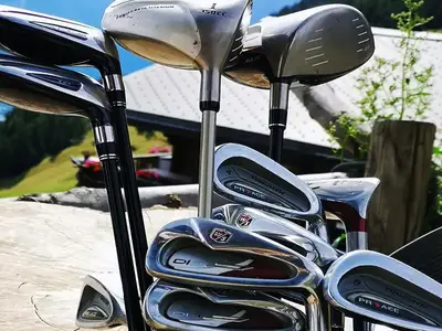 Unseren Golfern steht ein komplettes Profi-Golfset zur verfügung