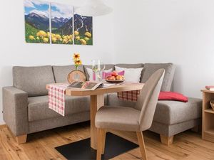 19377864-Ferienwohnung-2-Riezlern-300x225-4