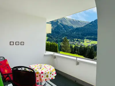 Ferienwohnung für 2 Personen (55 m²) in Riezlern 8/10