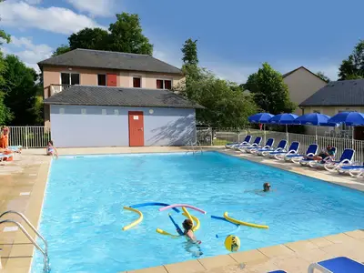 PoolOfHouse