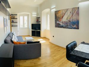 23488801-Ferienwohnung-4-Rijeka-300x225-3