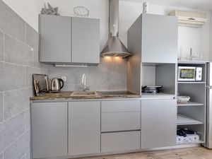 23707800-Ferienwohnung-4-Rijeka-300x225-5