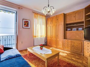 23721691-Ferienwohnung-4-Rijeka-300x225-1