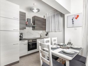 23759789-Ferienwohnung-5-Rijeka-300x225-2