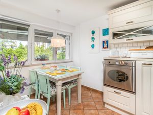 23764667-Ferienwohnung-2-Rijeka-300x225-4