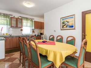 24001943-Ferienwohnung-8-Rijeka-300x225-5