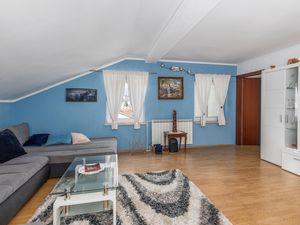 24002827-Ferienwohnung-4-Rijeka-300x225-4