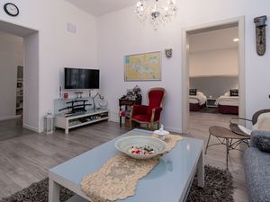 23650522-Ferienwohnung-4-Rijeka-300x225-5