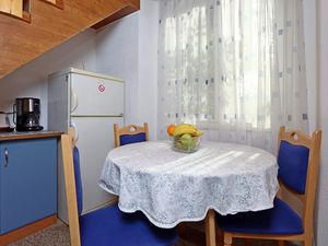 23920338-Ferienwohnung-3-Rijeka-300x225-4