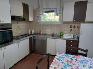 24014722-Ferienwohnung-6-Rijeka-300x225-4