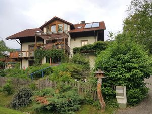 1659100-Ferienwohnung-4-Rimbach-300x225-2