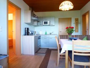 2044472-Ferienwohnung-4-Rimbach-300x225-5