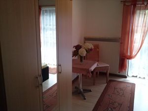 22142495-Ferienwohnung-3-Rimbach-300x225-3