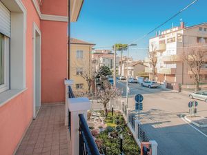 23737735-Ferienwohnung-6-Rimini-300x225-1