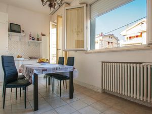 23737735-Ferienwohnung-6-Rimini-300x225-2