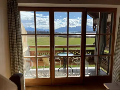 Panoramafenster zum See