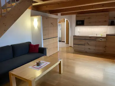 Wohnraum mit Küchenzeile