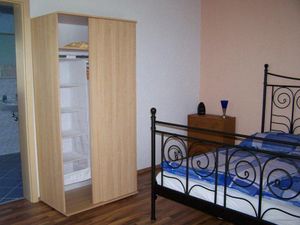 2113813-Ferienwohnung-3-Ringsheim-300x225-5