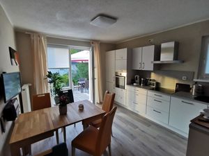 22684651-Ferienwohnung-4-Rinteln-300x225-5