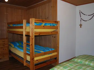 Schlafzimmer mit Etagenbett