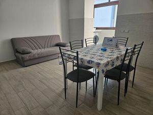 24020823-Ferienwohnung-2-Riposto-300x225-3