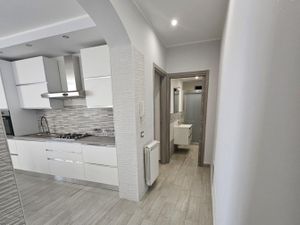 24020823-Ferienwohnung-2-Riposto-300x225-4