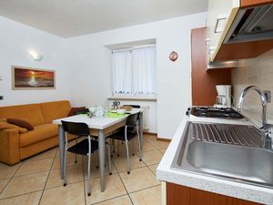 23302047-Ferienwohnung-4-Riva Del Garda-300x225-1