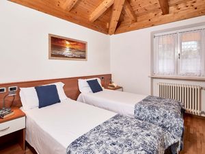 23302059-Ferienwohnung-8-Riva Del Garda-300x225-5