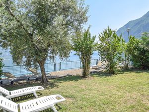 23755639-Ferienwohnung-6-Riva Di Solto-300x225-5