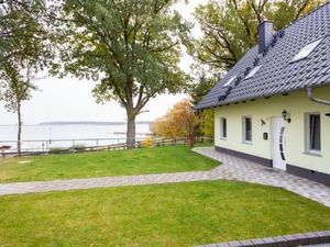 Strandhaus an der Uferpromenade 1