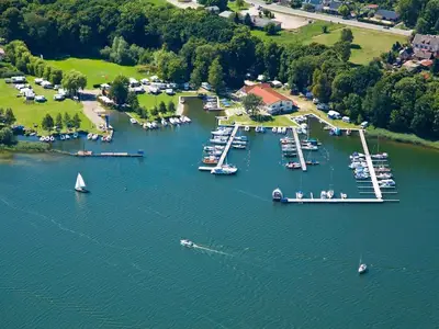 Restaurant Regattahaus bis zum Strandhaus sind es nur ca. 800 m